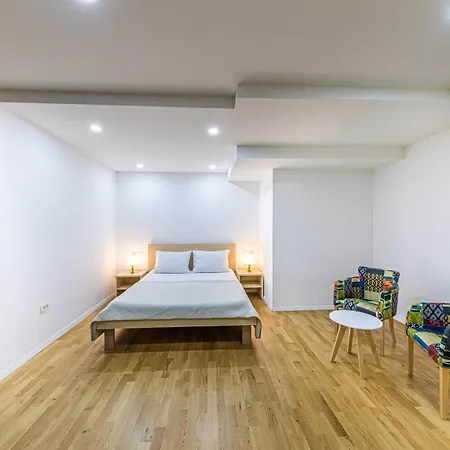 Split City Rooms Gæstehus 3*